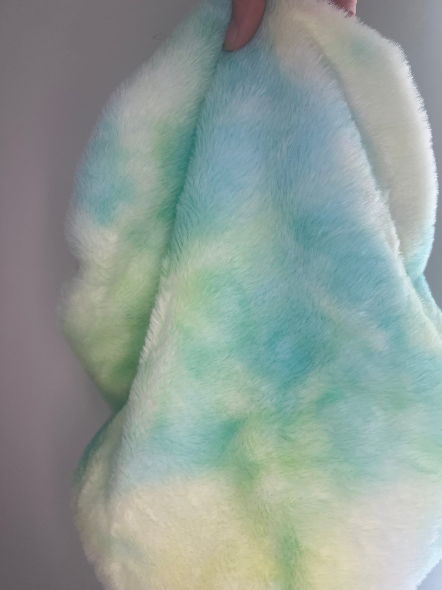 Green swirl bonnet