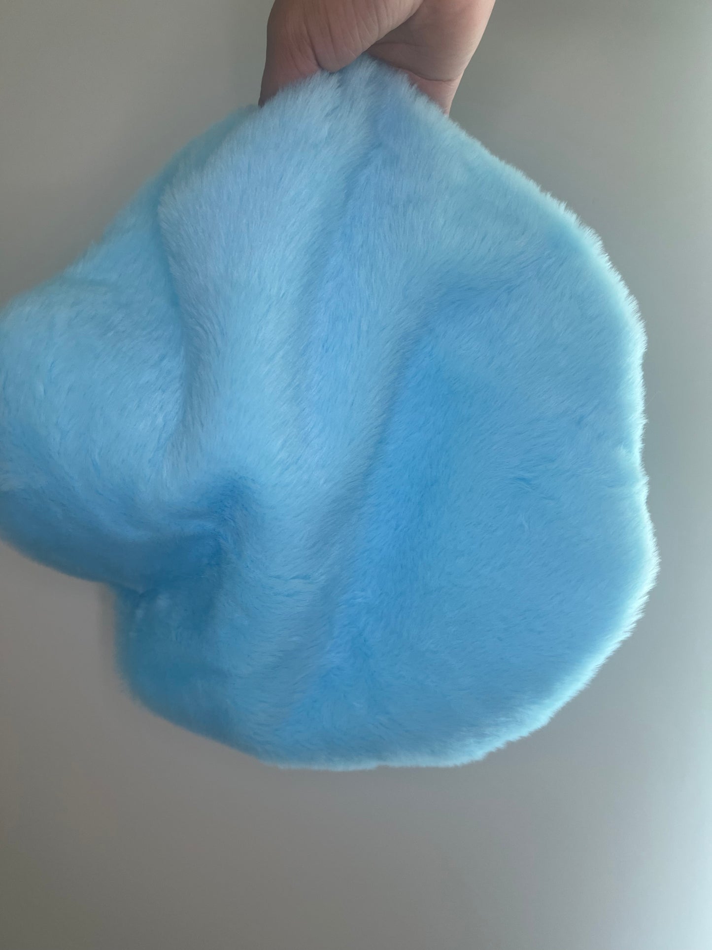 Blue Fur bonnet
