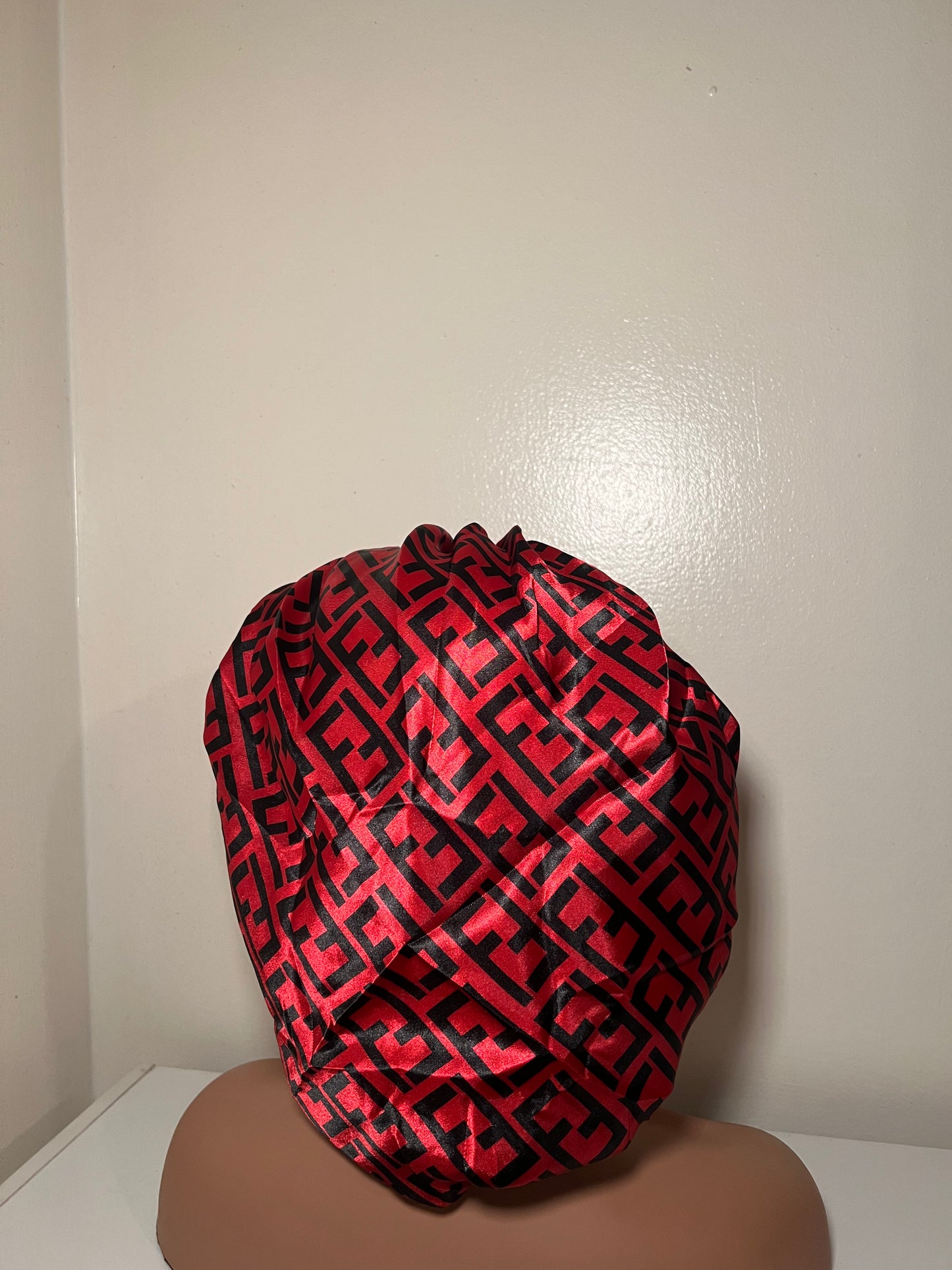 Fendi bonnnet