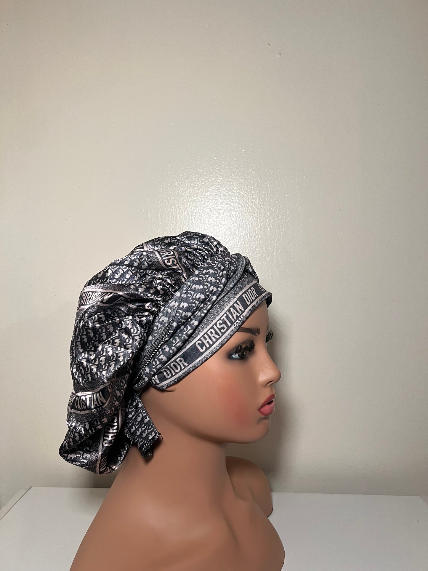 Christian Dior bonnets
