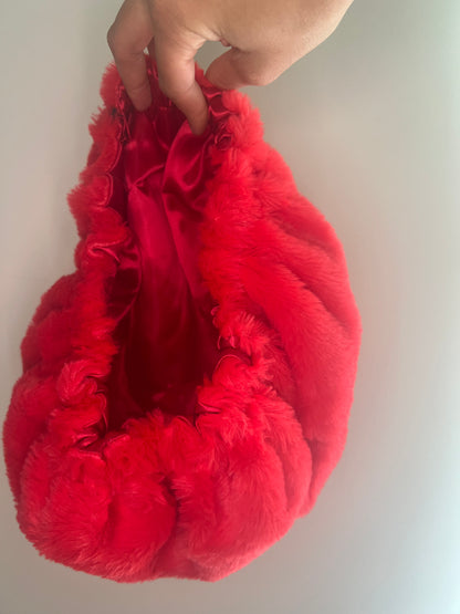 Red fur bonnet