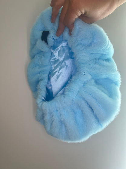 Blue Fur bonnet